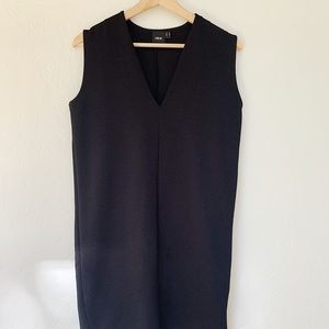ASOS black V-neck dress US 4